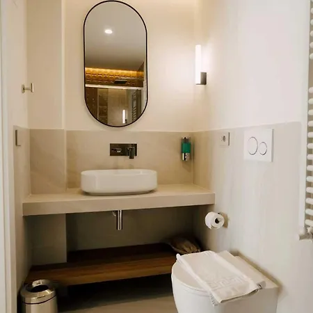 Atelier Vaticano Πανσιόν 4*